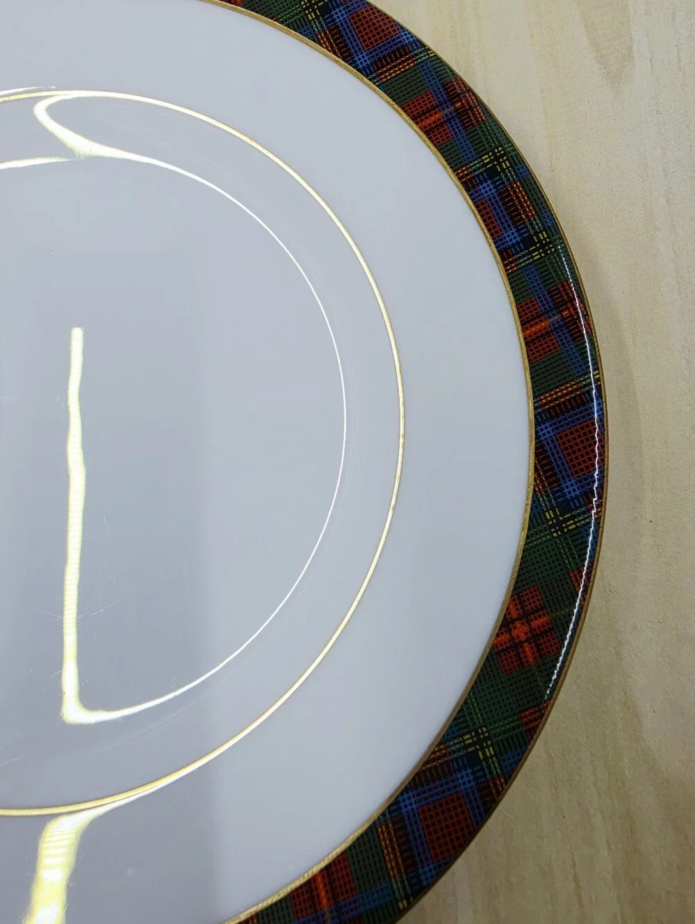 Wedgwood Ralph Lauren Highland Pattern Salad Plate Green Red Tartan Border